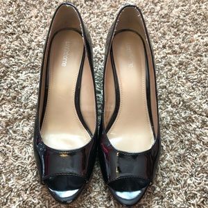 Liz Claiborne Black Wedge Heels Sz. 8